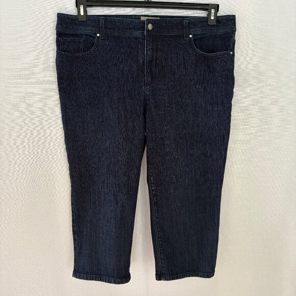 CHICO'S Sz 3 (Misses 16) Fabulously Slimming Dark Blue Wash Denim Capri Pants - Picture 1 of 6